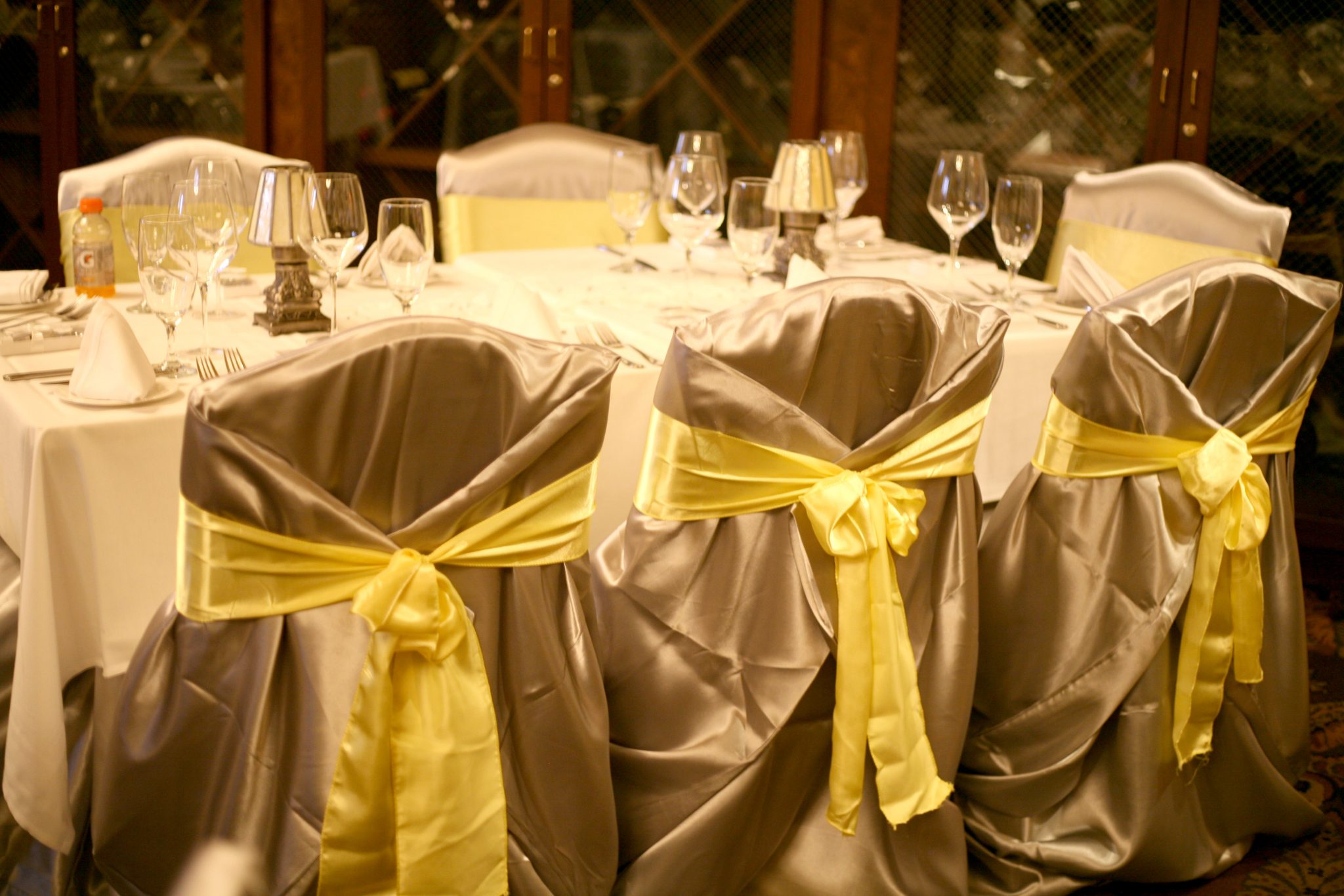 tablecloth and chair covers